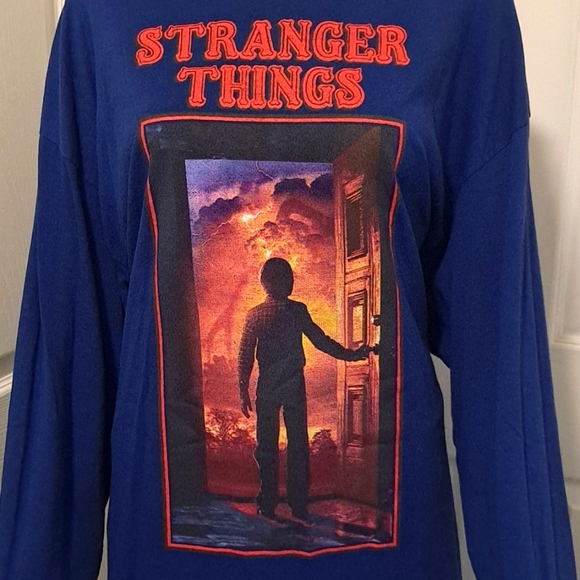 Stranger Things Will Byers Open The Door Netflix Long Sleeve Crew Neck T… - Picture 2 of 6
